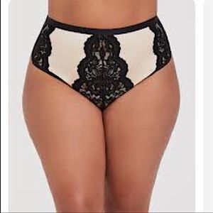 🖤NWT Torrid high waist thong size 4 peach🖤